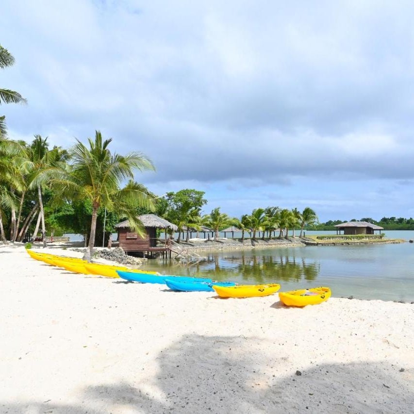 E' Nauwi Beach Resort