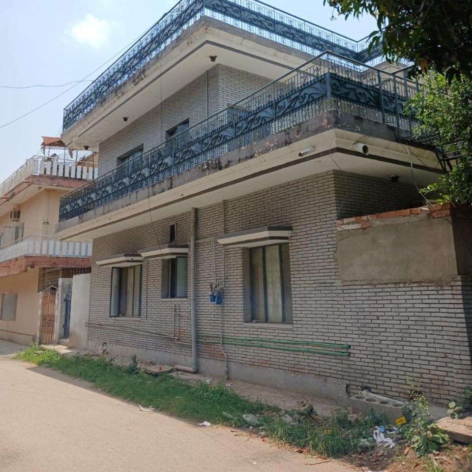 Zeeshan Guest House 