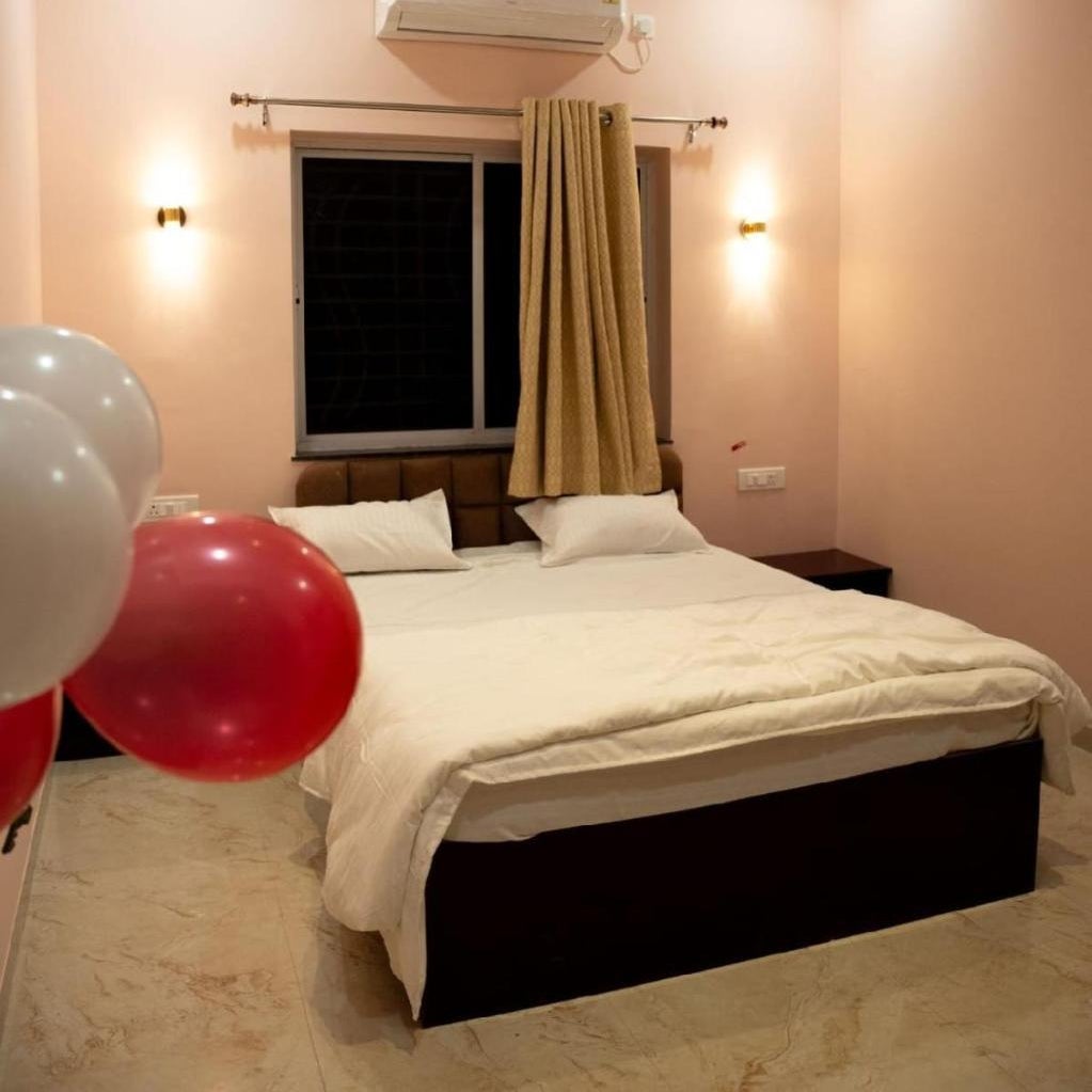 Raj Royal Hotel