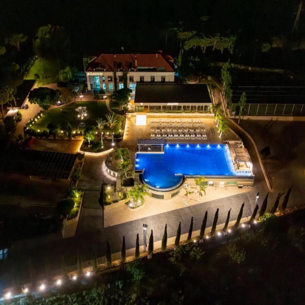 Arados Resort