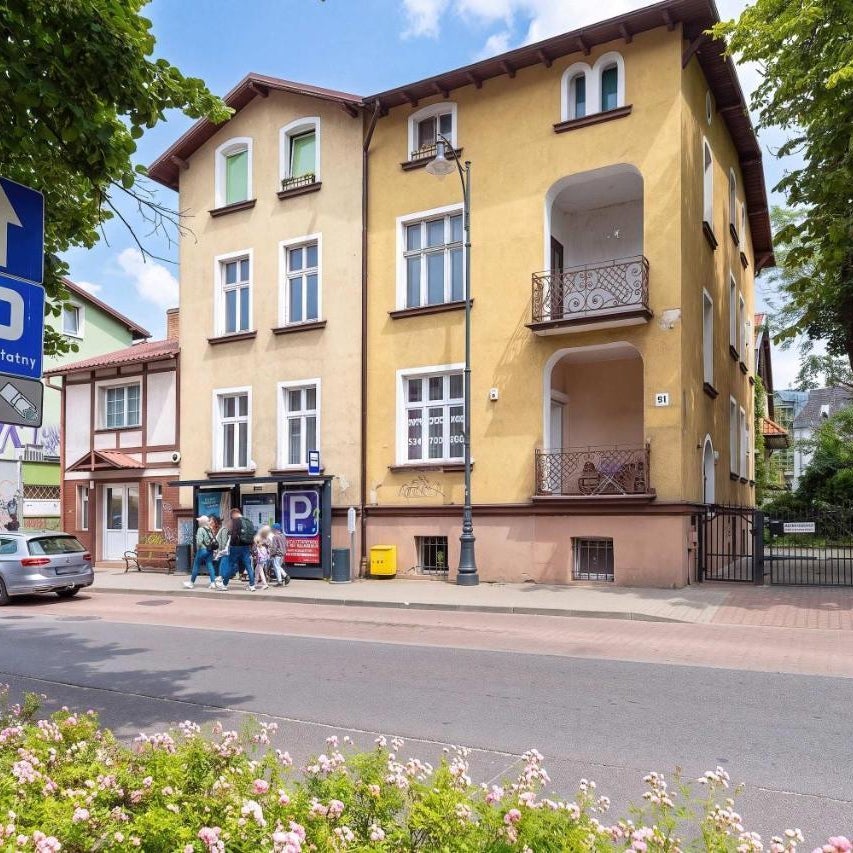 Functional & Cozy Studio Close to the Beach and Downtown by Noclegi Renters