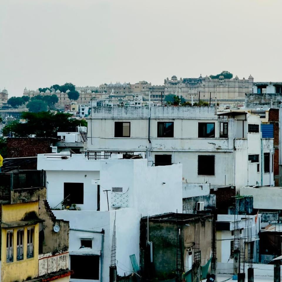 HOTEL VRINDA 966O9O1OO6 Old city Just 750mtr from City palace By SK