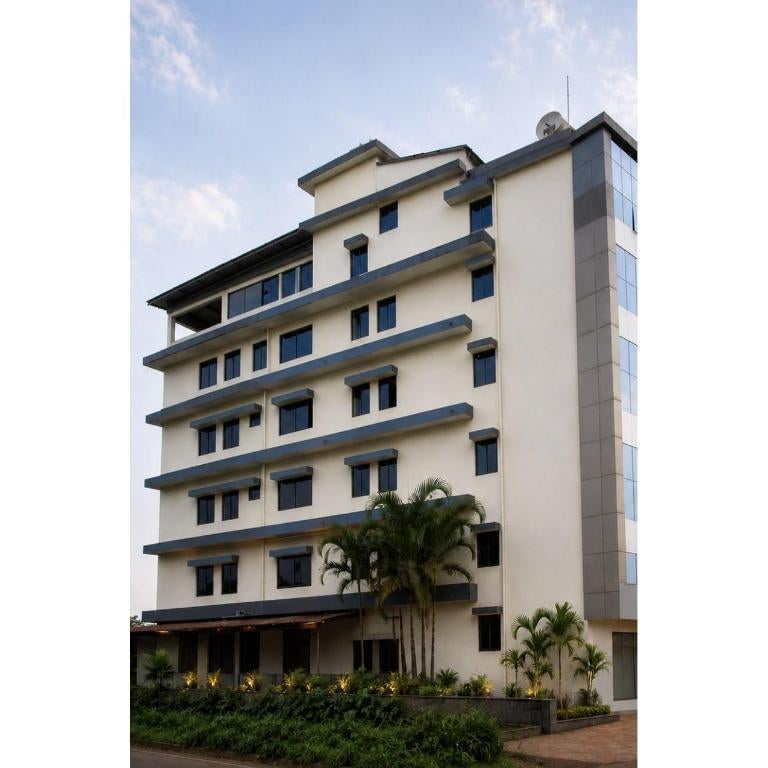 Hotel Vijaya Suites