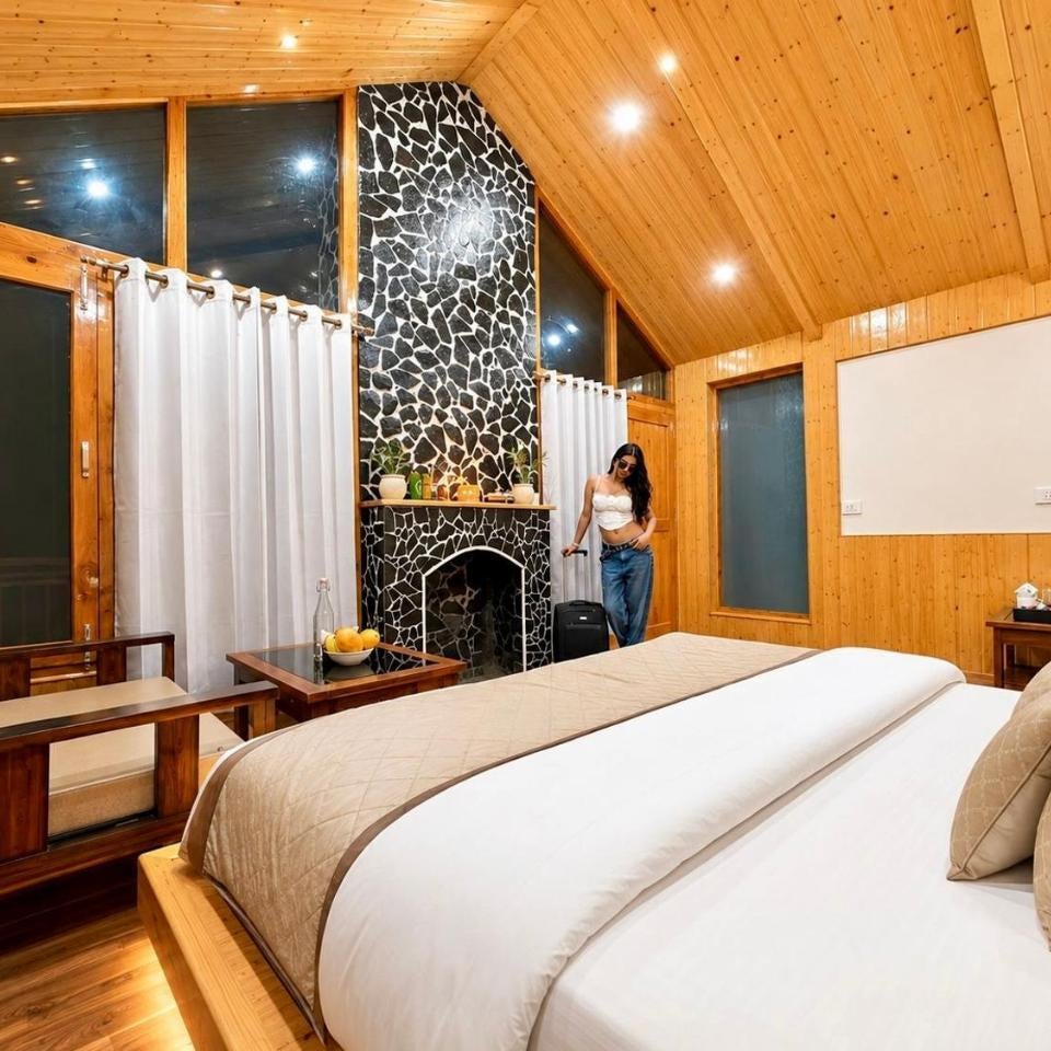 The Mountain Raga , Riverside Villa