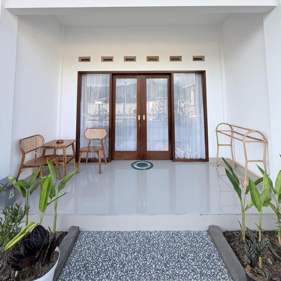 D'Puri Living Room