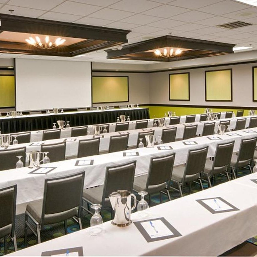 Wyndham Garden Airport Hotel OKC