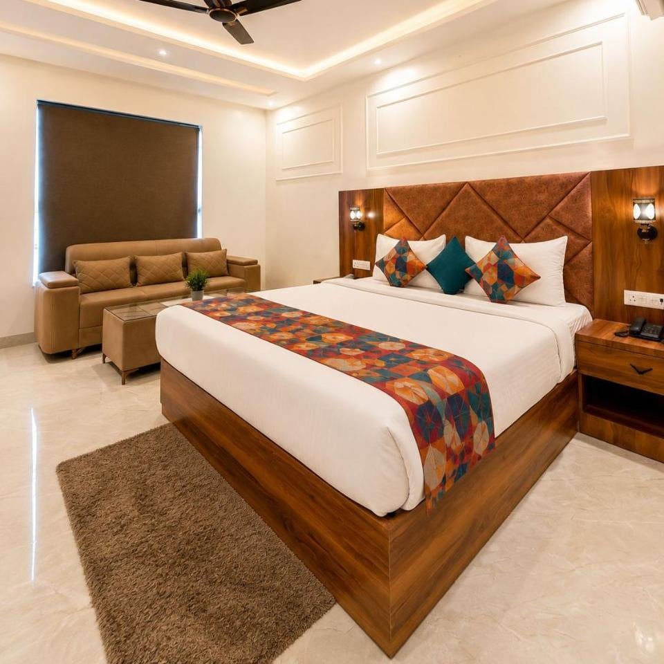 HMH Urban Agra - Near JayPee Palace