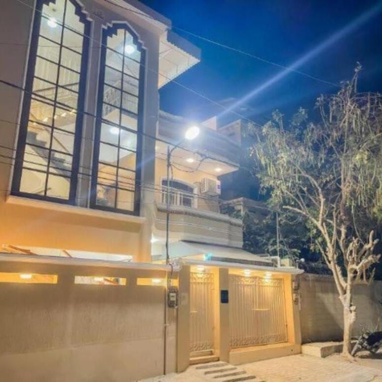 Signature Inn Guest House