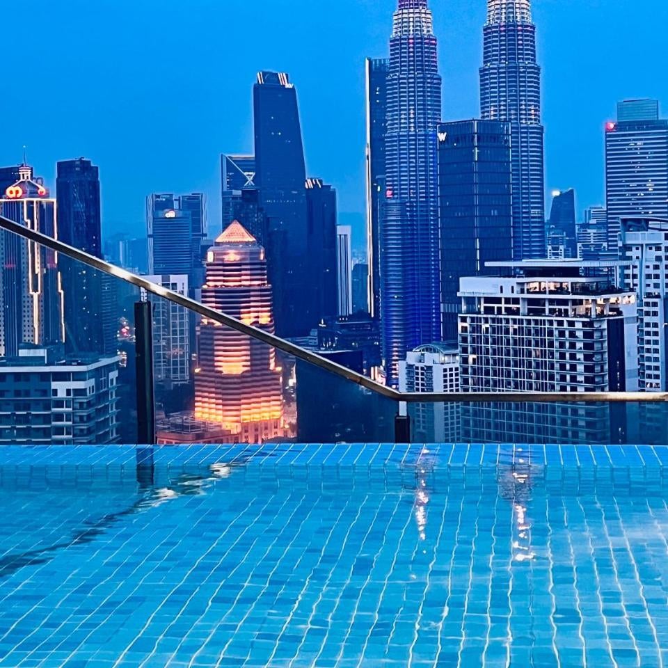 Luxe SkyPool Residence Klcc