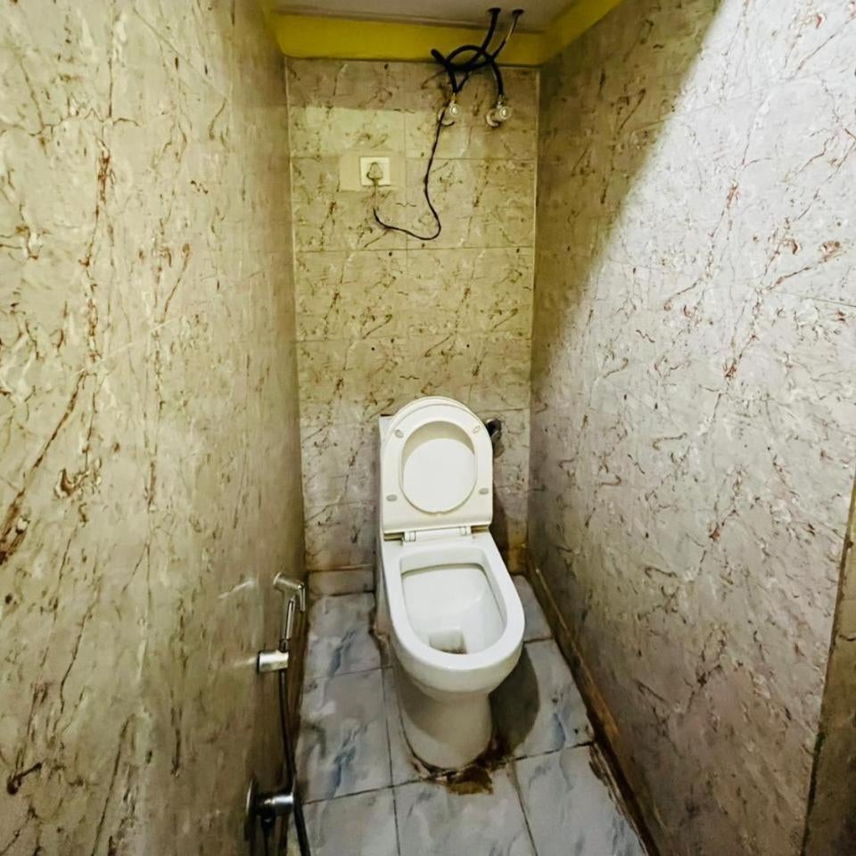 Hotel Square Orchid - Saket Metro Metro