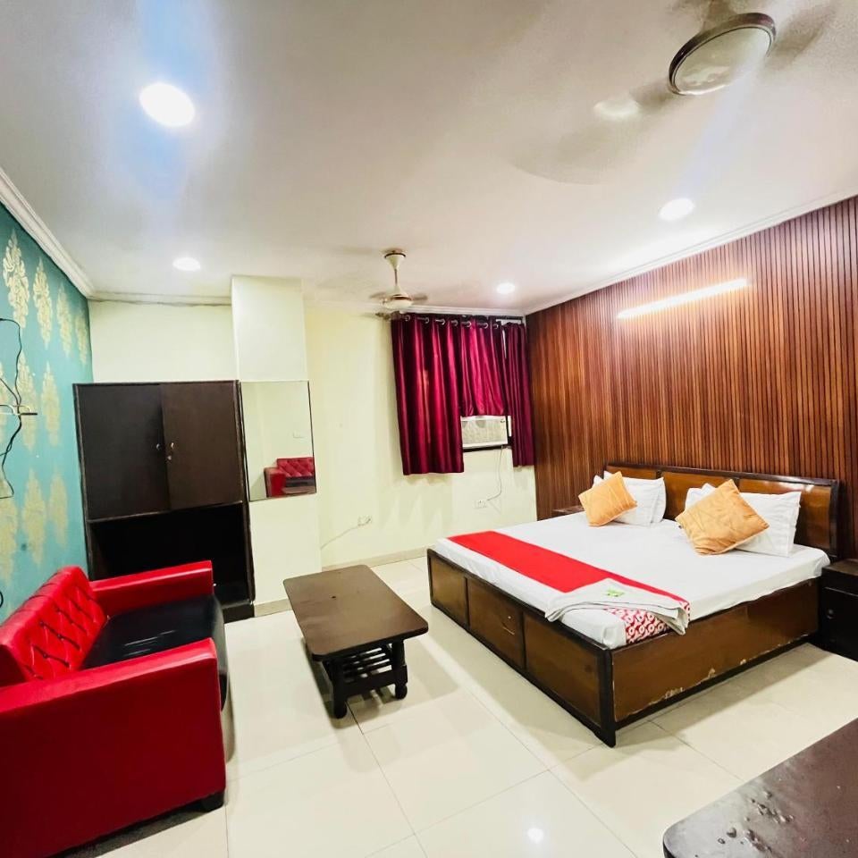 Hotel Grand JOY - Karol Bagh
