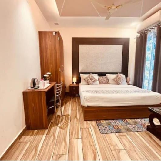 Goyal Hoteliers - Hotel Anjil near ISKON Temple