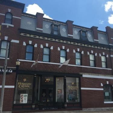 Hermann Crown Suites Thumbnail