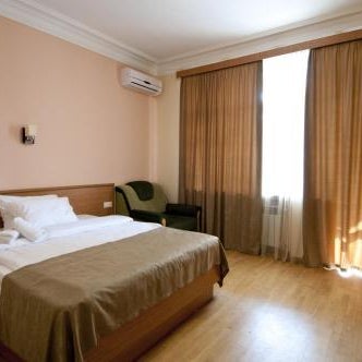 Albert House Hotel and Tours Thumbnail