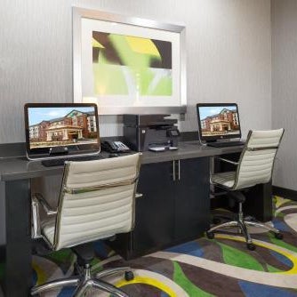 Holiday Inn Express & Suites Norman By IHG Thumbnail