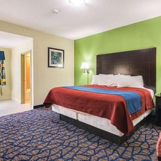 Rodeway Inn & Suites Thumbnail