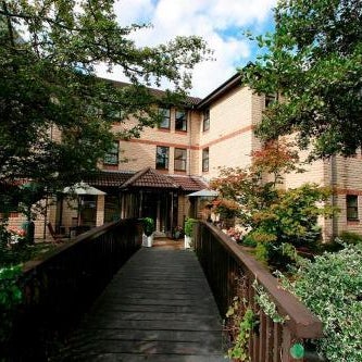 Riverside Hotel