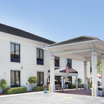 Baymont by Wyndham Savannah/Garden City Thumbnail