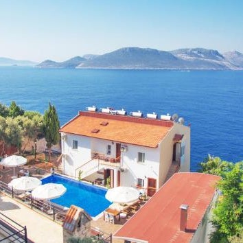 Sunset Villa Hotel