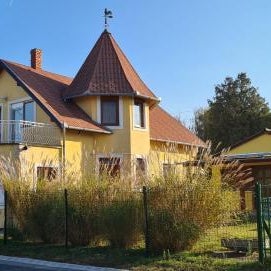 Hajas Família Kiadó Szobák