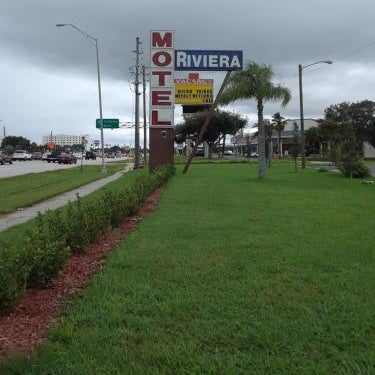 Riviera Motel Thumbnail