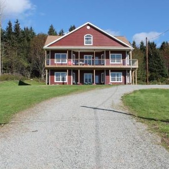 The Fiddle and the Sea Bed and Breakfast