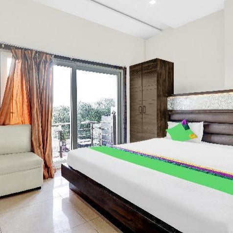 Itsy Hotels Anjali Mahal, 500 Mtrs From Mathura Railway Station