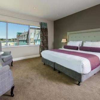 Scott's Hotel Thumbnail