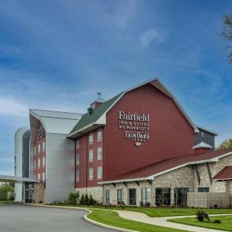 Fairfield Inn & Suites by Marriott Fair Oaks Farms