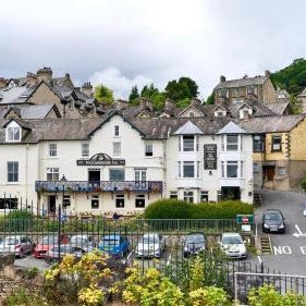 The Commodore Inn