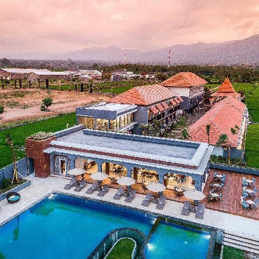 Lovina Beach Club and Resort
