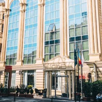 Emerald Suite Hotel