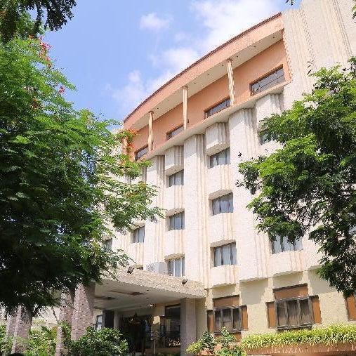 Hotel Surguru