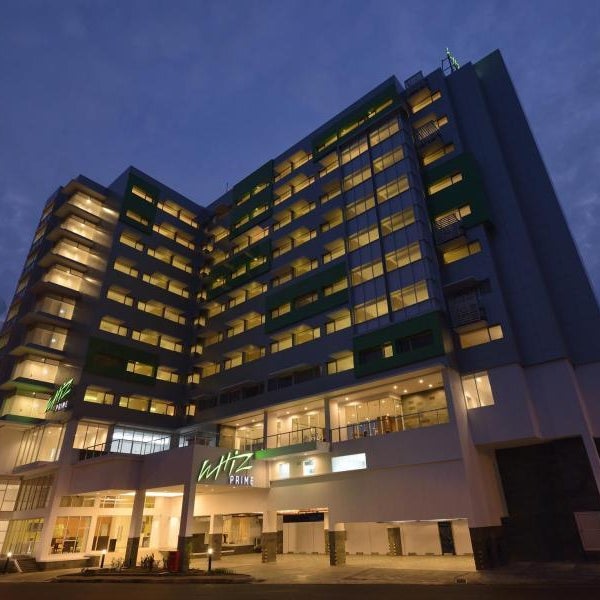 Whiz Prime Hotel Megamas Manado