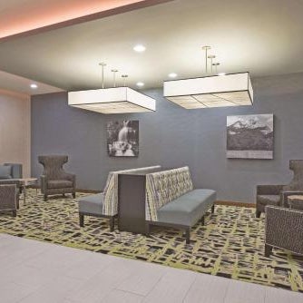 La Quinta Inn & Suites by Wyndham Morgantown Thumbnail