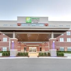 Holiday Inn Express & Suites Plymouth - Ann Arbor Area By IHG Thumbnail