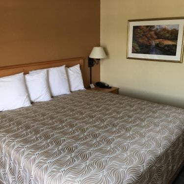 Hometown Inn-Soddy Daisy Thumbnail