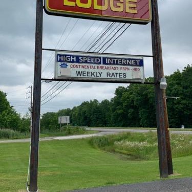 Budget Lodge Newton Falls Thumbnail