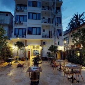 Patron Hotel