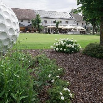 OG's Golf Lodge