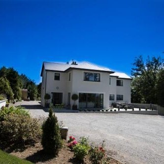 Inch View Lodge Thumbnail