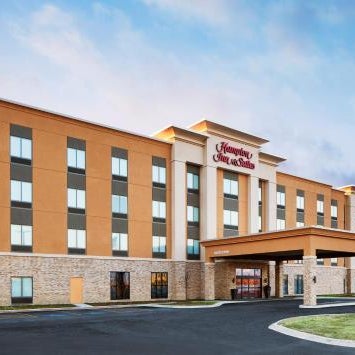 Hampton Inn By Hilton & Suites Chicago/Waukegan, IL Thumbnail