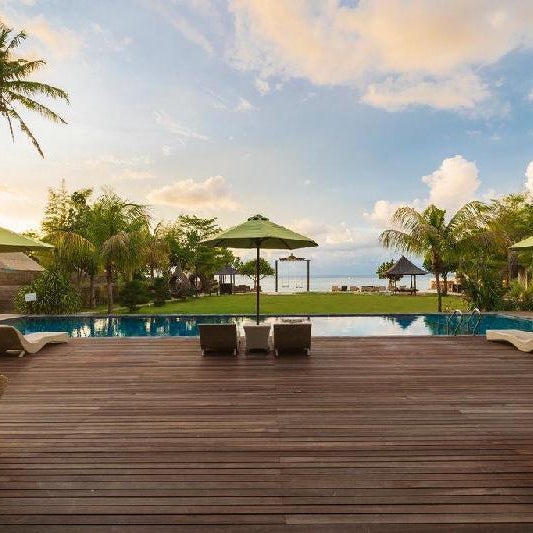 d'Nusa Beach Club and Resort
