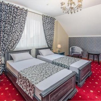 Park Lane Hotel