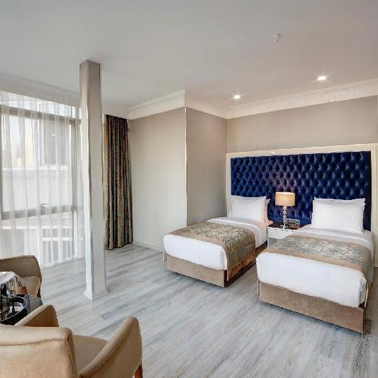 White Monarch Hotel Thumbnail