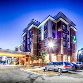 Holiday Inn Express & Suites Cleveland/Westlake By IHG Thumbnail