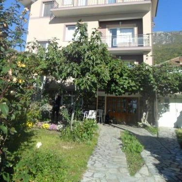 Guesthouse Zimovski