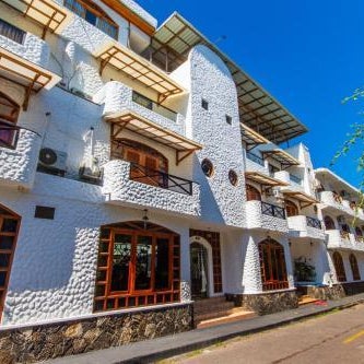 Grand Hotel Leon Marino Galapagos Thumbnail