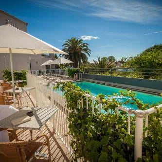 Hôtel les jardins du canal - piscine chauffée à 28 degrés - parking gratuit - garage - bornes électriques - accueil vélos et motos - kids friendly-solaire ecoresponsable