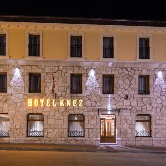 Hotel Knez